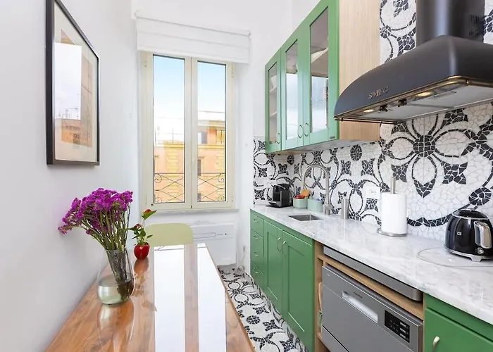 Casa D'artista Con Soffitti D'epoca Vicino Termini Apartamento *