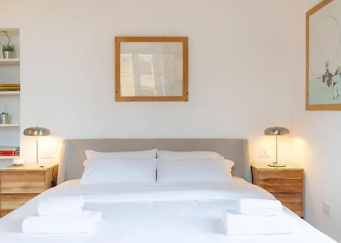 Casa D'artista Con Soffitti D'epoca Vicino Termini Apartamento *