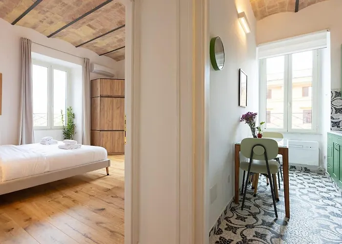 Casa D'artista Con Soffitti D'epoca Vicino Termini Roma
