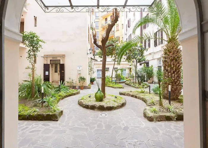 Casa D'artista Con Soffitti D'epoca Vicino Termini Apartamento